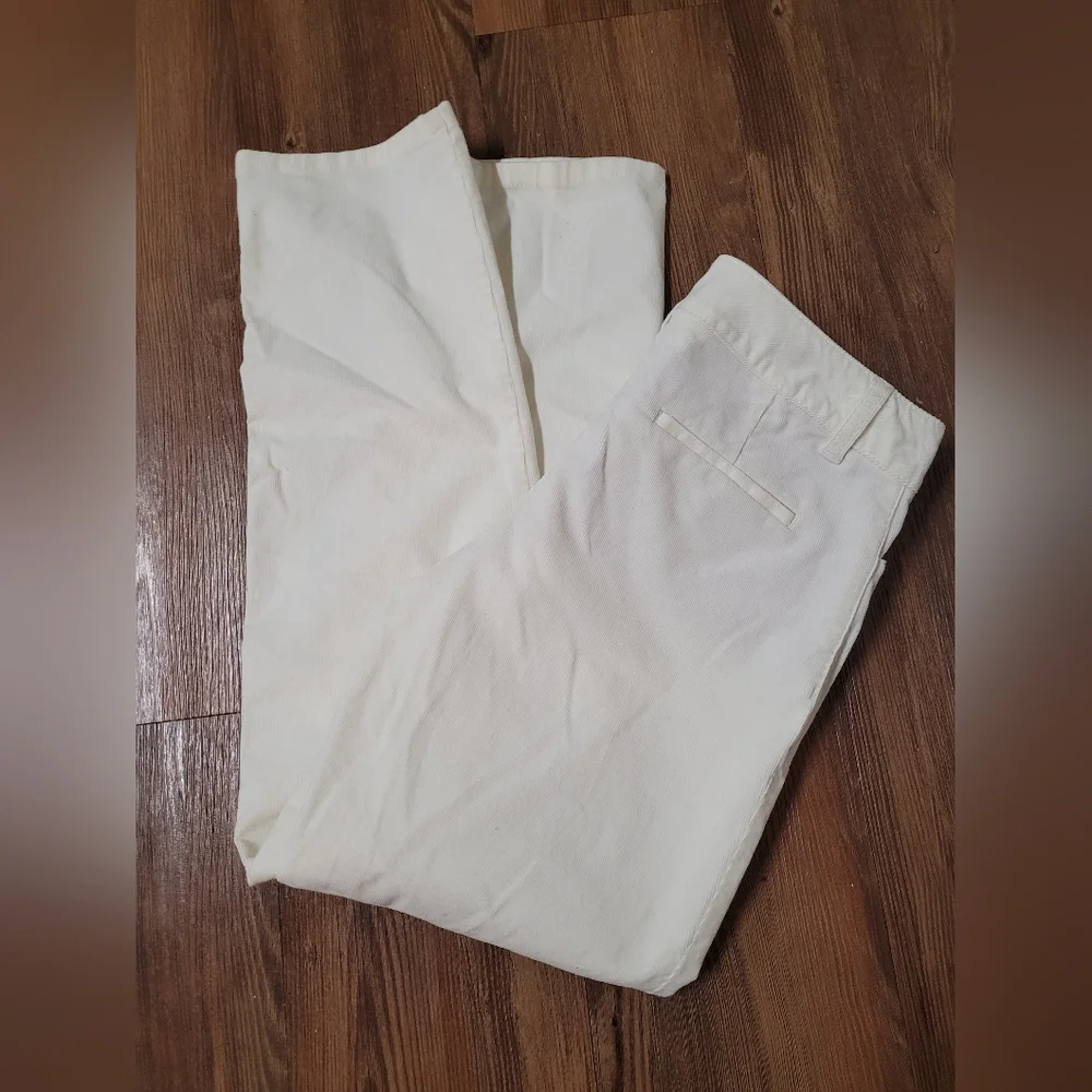 talbots women‎ Cream Pants used good condition. zise 4p